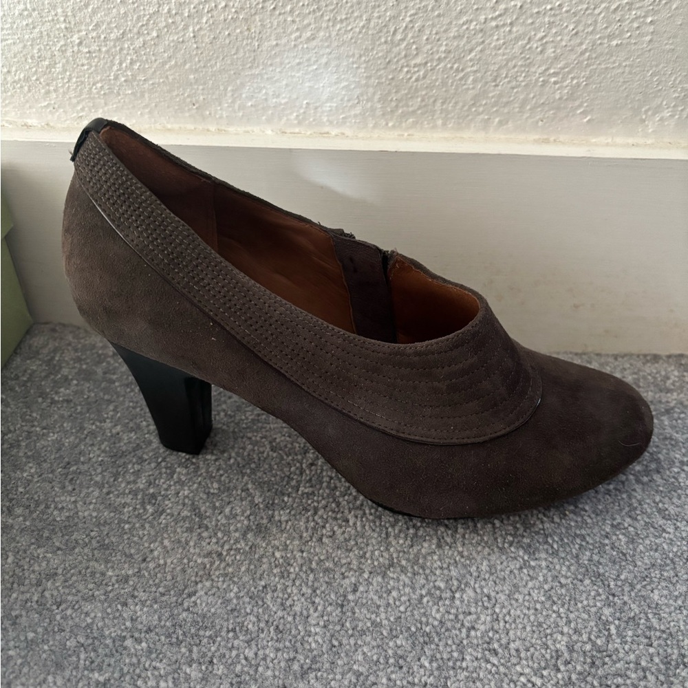 Clark’s Artisan Society Ascot Elegant Brown Women's Heels style 32629